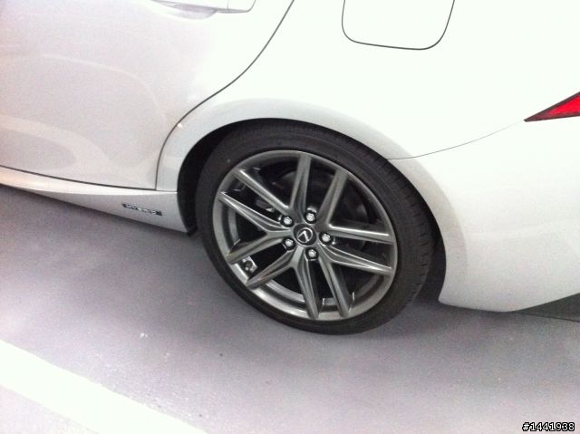 IS 300H Sport  陪試駕