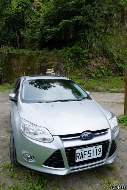 2013 Ford Focus 1.6 新竹油桐花試駕之旅心得分享~閃亮亮女神大露臉