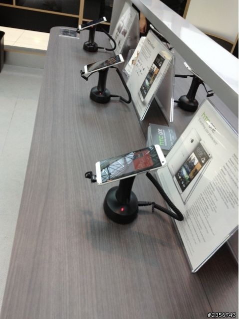 加拿大 Htc One showcase