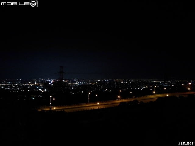 分享padfone 2更新後(10.4.16.8-0)的夜拍