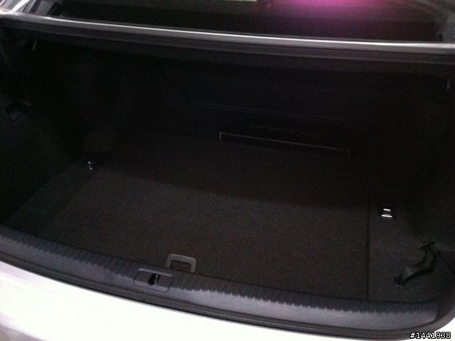 IS 300H Sport  陪試駕