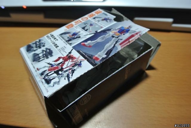 [開箱] Assault Kingdom Vol.01 鋼彈超可動-RX-78-2回歸