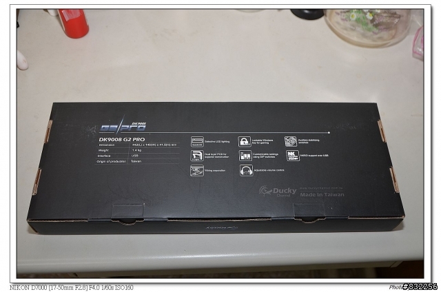 [開箱] Ducky 9008G2pro  白軸/中刻/PBT/熱昇華/灰鍵帽