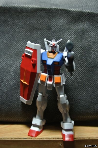 [開箱] Assault Kingdom Vol.01 鋼彈超可動-RX-78-2回歸