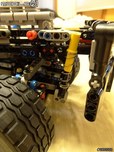 [開箱] LEGO Technic 8110 M-BENZ Unimog U400