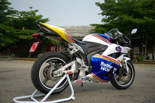 HONDA RR家族外拍
