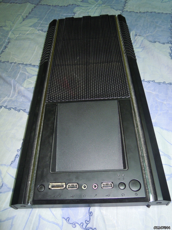Cooler Master CM 690 II Plus (USB 2.0) 上蓋板更換升級記