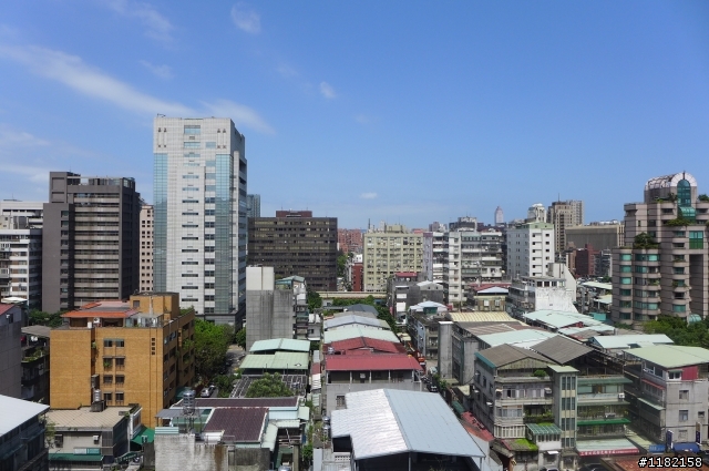 [遲了三年的開箱] 捷運學區小小宅
