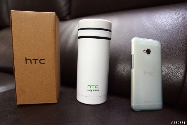 台灣人就該挺台灣廠商...hTC...我們全家挺你!!! (宏達電的神秘紀念品)