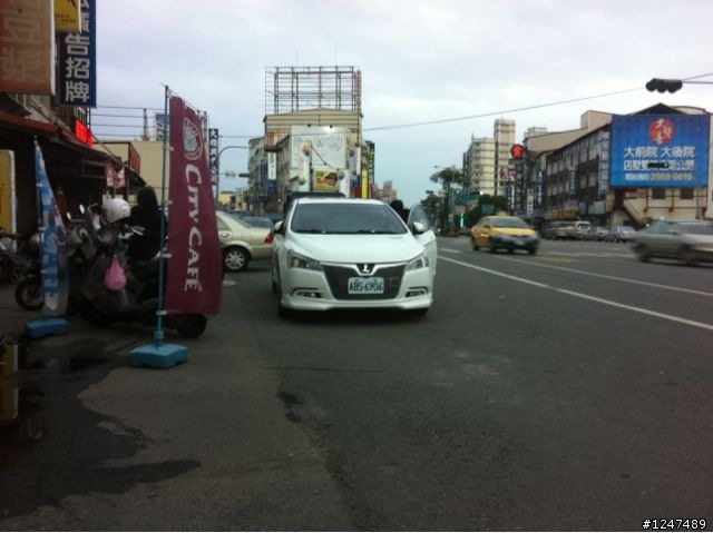 我在路上遇到Luxgen 5 IDF號