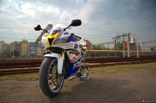 HONDA RR家族外拍