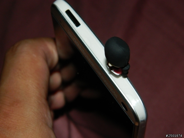 被懷疑了好幾天終於 3月12日預定的 HTC one