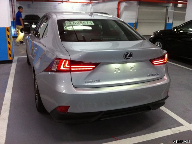 IS 300H Sport  陪試駕