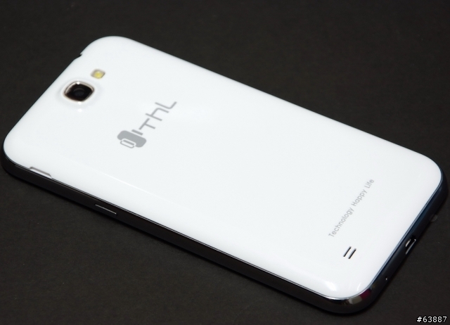 搭載5.7吋IPS面板之超值機種 - ThL W7四核版入手解析