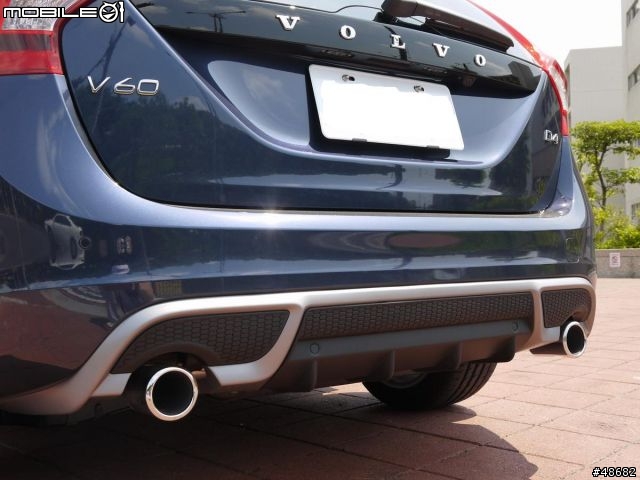V60 D4 + R-Design 開箱