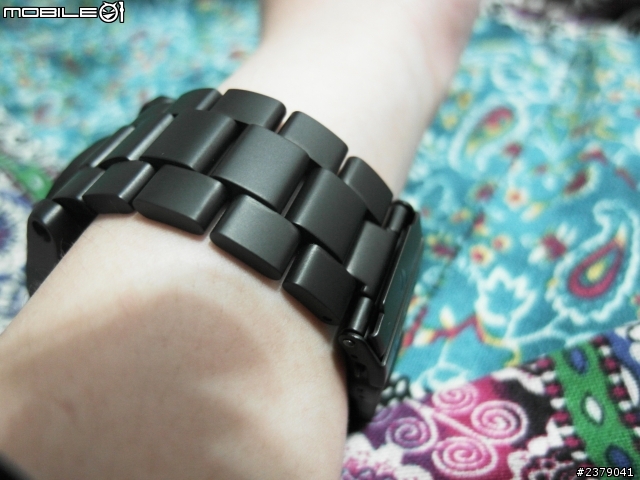 女孩也愛大錶徑::Nixon CHRONICLE SS 限量消光黑開箱