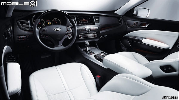 KIA K9 是 向 BMW 7看齊的車嗎?