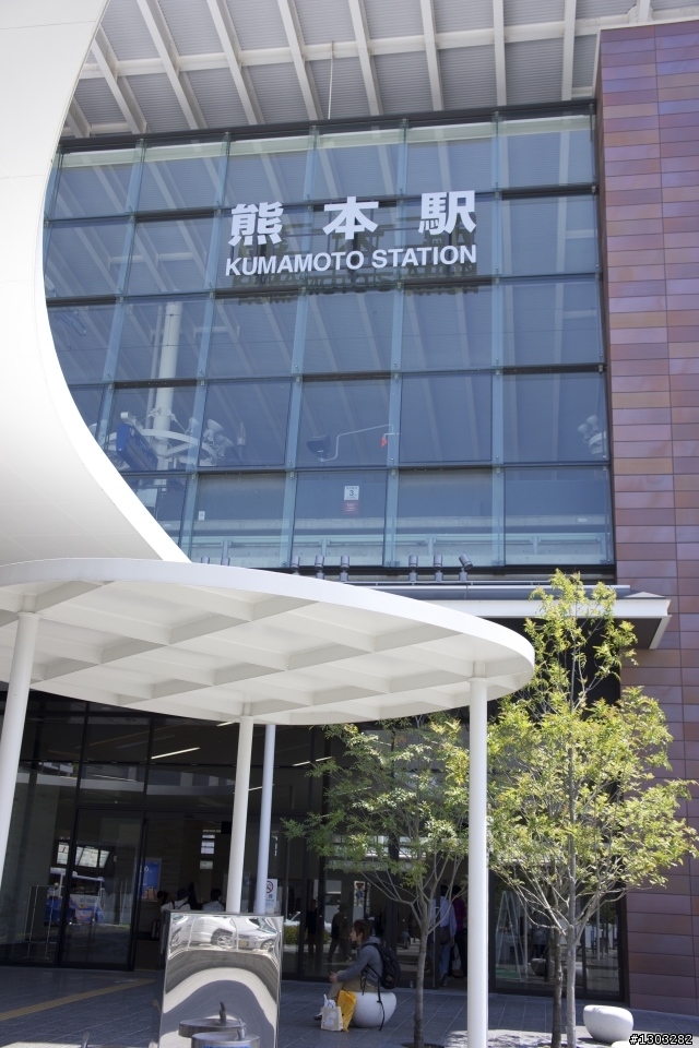 新手報到，特地前來討鞭