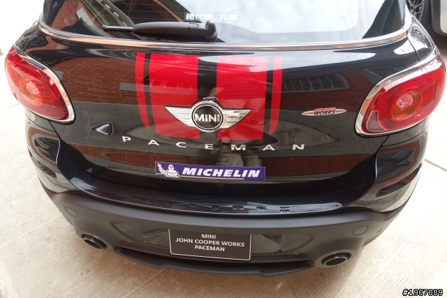 MINI Countryman車尾字母銘牌