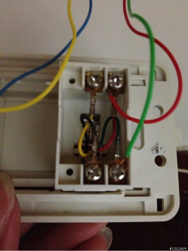 請教更換電話線插座問題