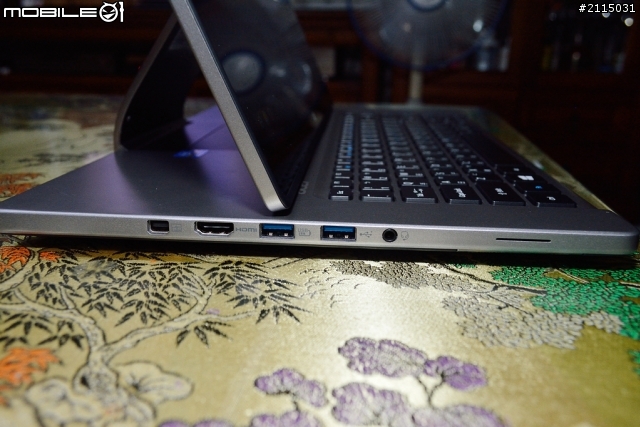 [開箱] New Acer R7
