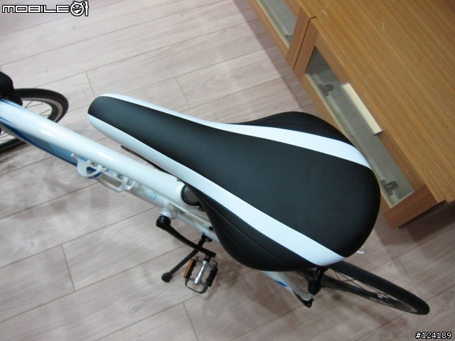 牽新車~白藍版的FURRI 18S