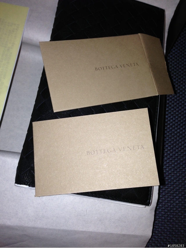 不專業開箱 Bottega Veneta 長夾
