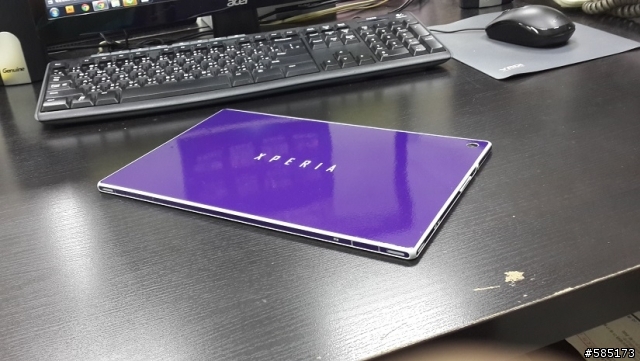【開箱】Sony Xperia Tablet Z + Doskin機身貼