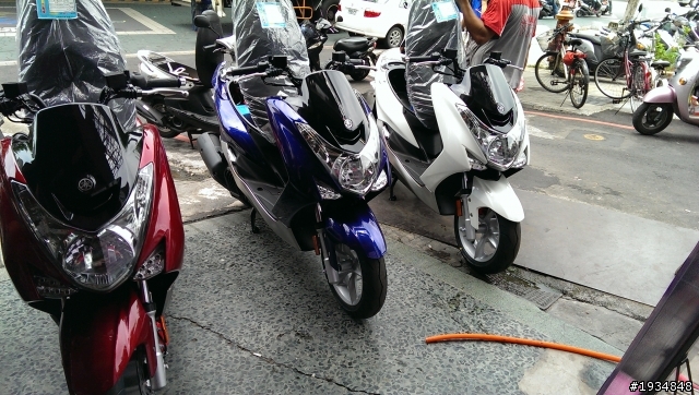 YAMAHA SMAX 155 嘉義到車了以及BWS特式版~^^~