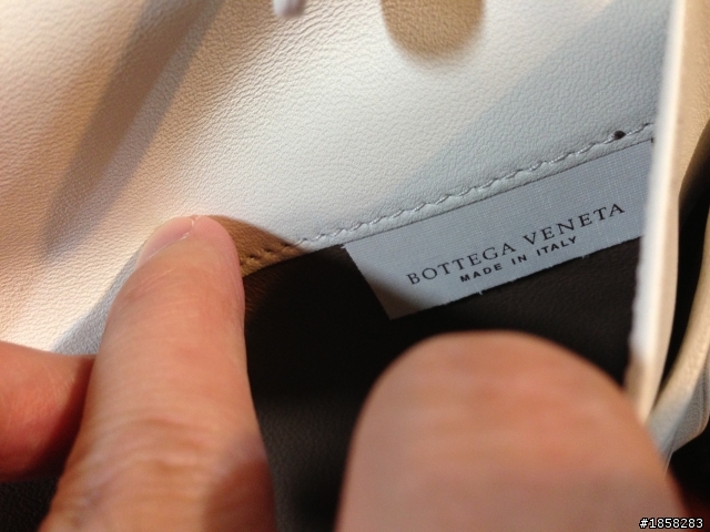 不專業開箱 Bottega Veneta 長夾