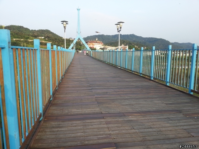 大里的元堤路（環中路）鐵馬道，可惜，，，一天我看最多50個人