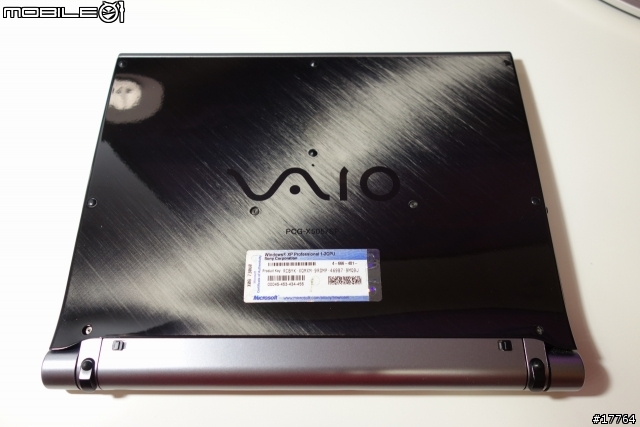 簡約勝於繁複 史上最輕巧 Sony VAIO Pro11