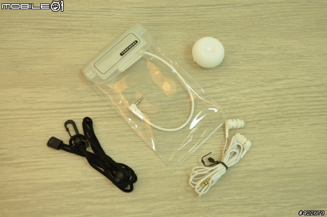 海邊玩水怕什麼！TUNEWEAR WATERWARE防水袋罩的住！開箱囉！