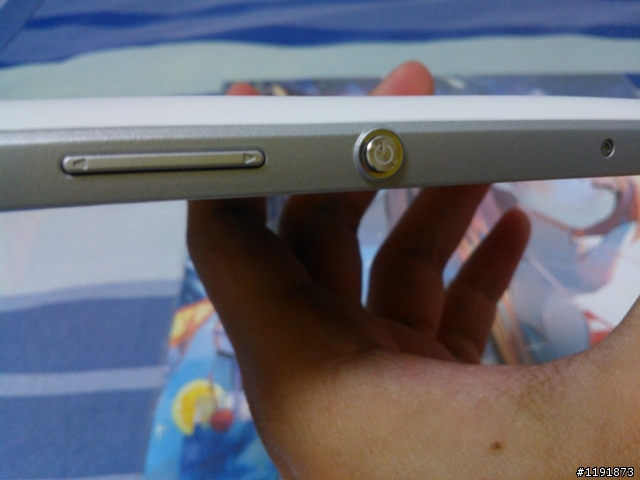 [簡易開箱] Xperia SP (白)