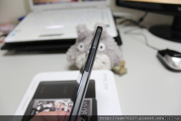 [開箱文] HTC NEW ONE (32G) 無縫開箱~