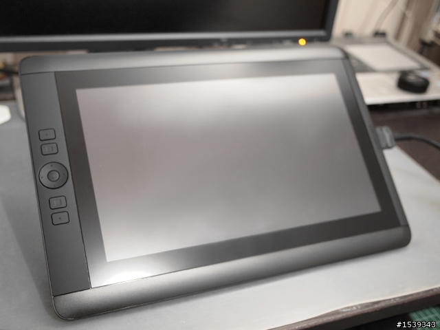 [簡單開箱]Wacom Cintiq 13HD