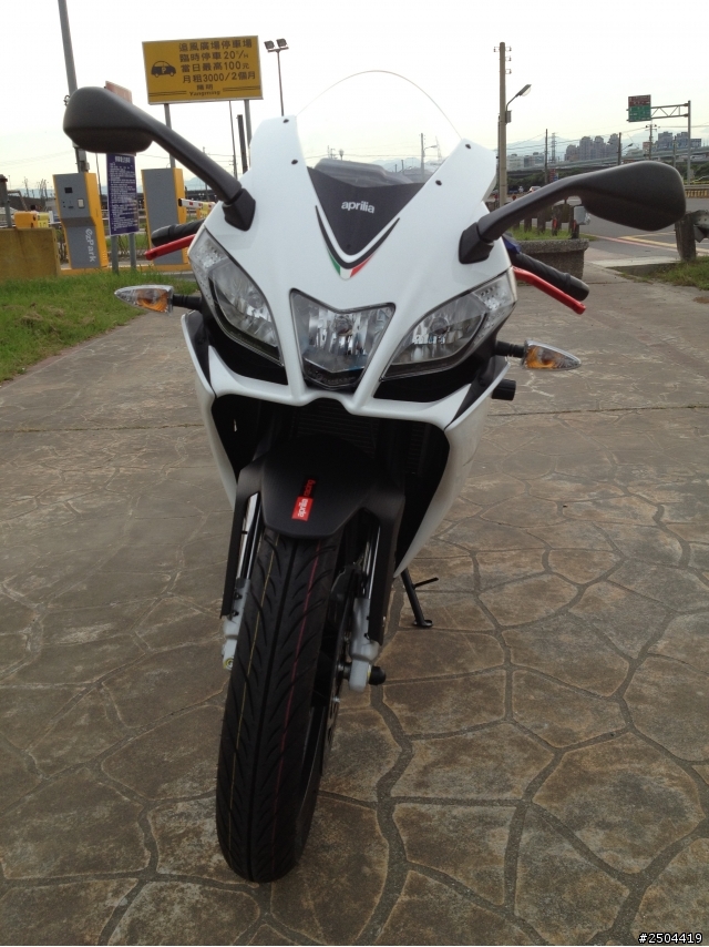 aprilia rs4 125 開箱文