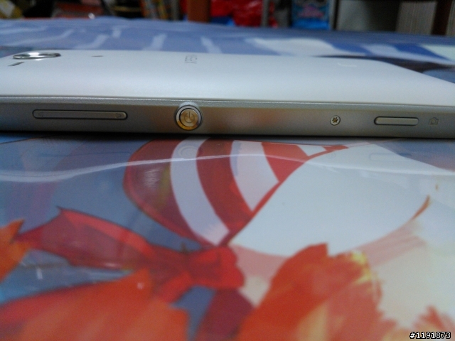 [簡易開箱] Xperia SP (白)