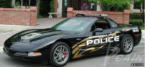 [首都高傳說] 千呼萬喚連署買.台北Sedan 5夢幻警車隊成軍........歹徒你知道怕了嗎?!