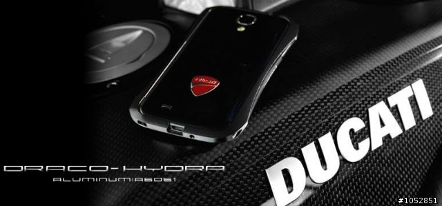 義大利重機名牌DUCATI與Draco推出聯名鋁合金保護框 For Galaxy S4