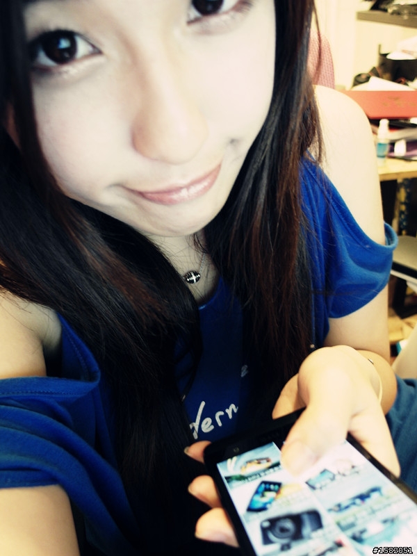 小黑one開箱!!!(圖少 女皇開箱) +新增 KEWERS 鋁框使用心得