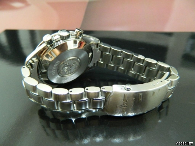 OMEGA 闊箭