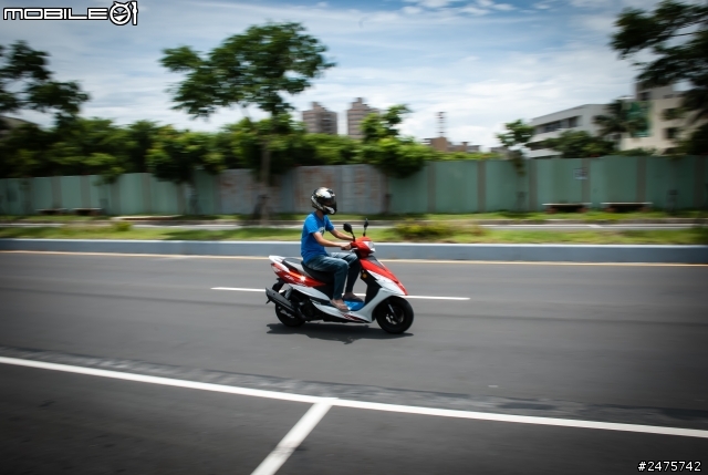 D80隨意追焦