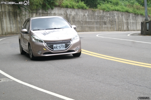 2013-6-23與熱情的法國小獅子一起度過浪漫放鬆的一天(圖文影音)「參加PEUGEOT 208試駕活動心得分享」
