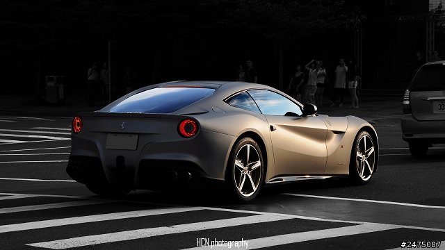 【銷魂】消光銀 F12 Berlinetta