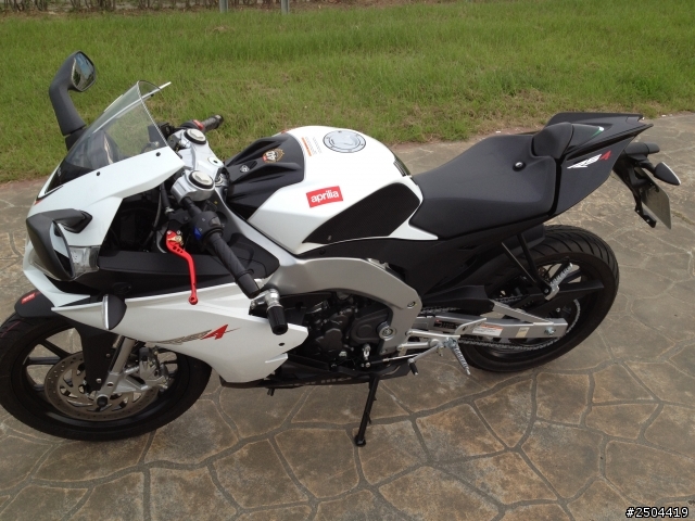 aprilia rs4 125 開箱文