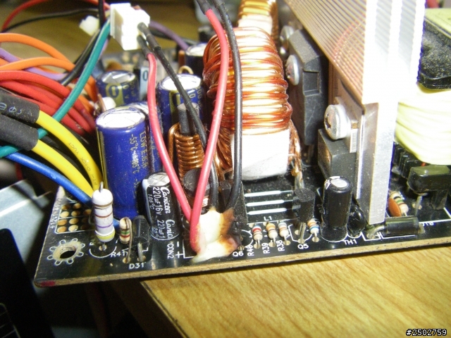 POWER電壓不穩.. 需要更換電容?