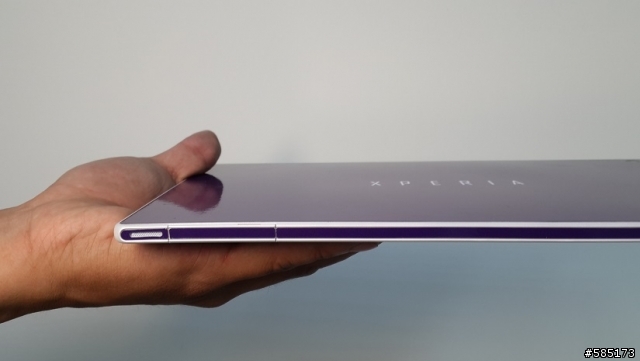 【開箱】Sony Xperia Tablet Z + Doskin機身貼