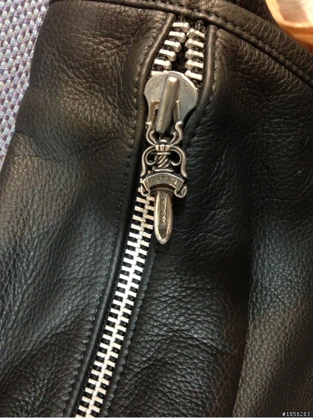 (超簡易開箱) Chrome Hearts 超低調側背包