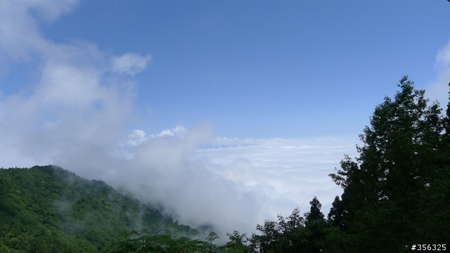 走，讓我們相約翠峰湖看雲海去！